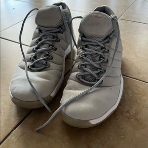 Nike Flight Jordan basketball shoes